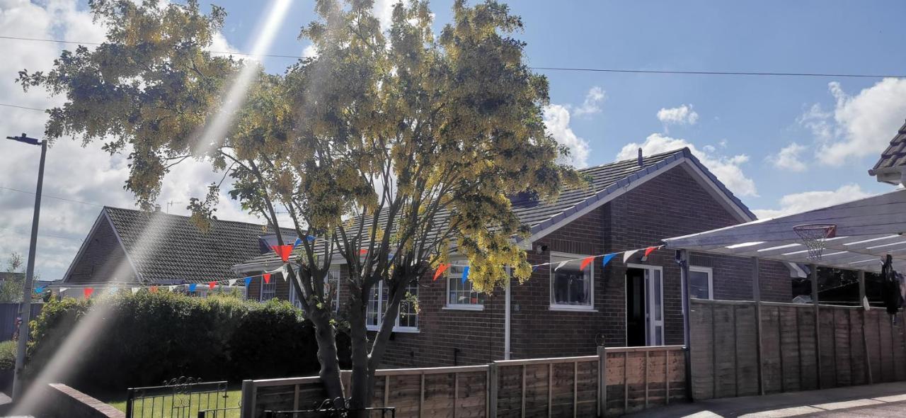 Spring Gardens Holiday Bungalow Cayton Exterior foto